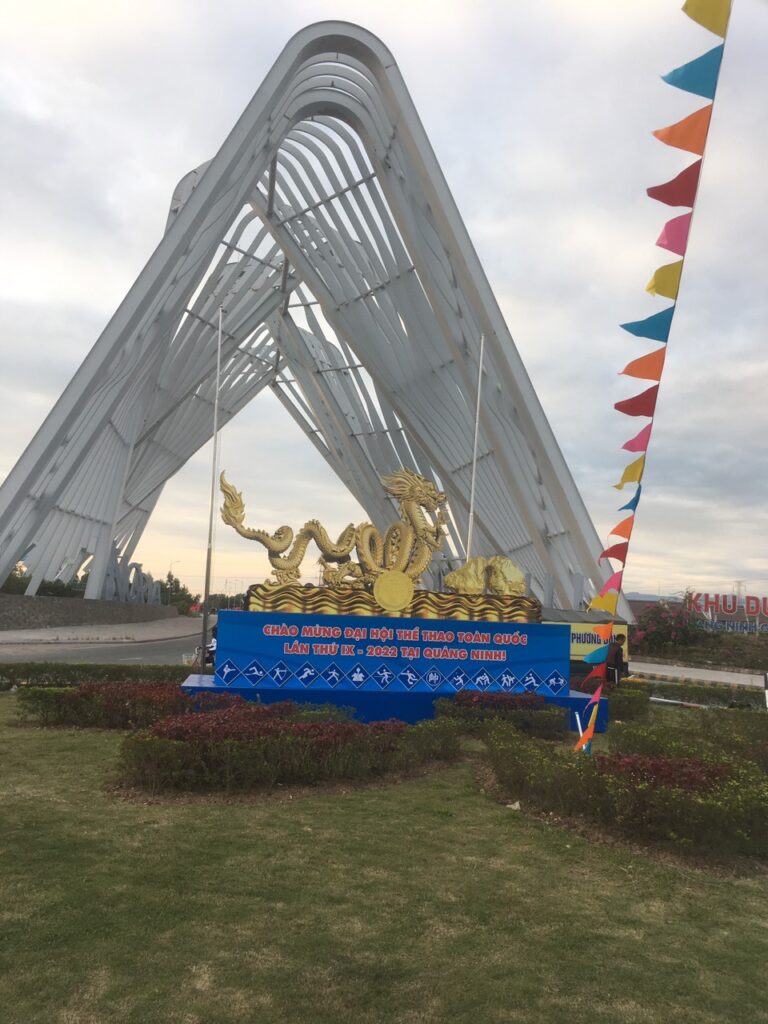 Quảng cáo Phương Đông – Làm biển quảng cáo tại Quảng Ninh