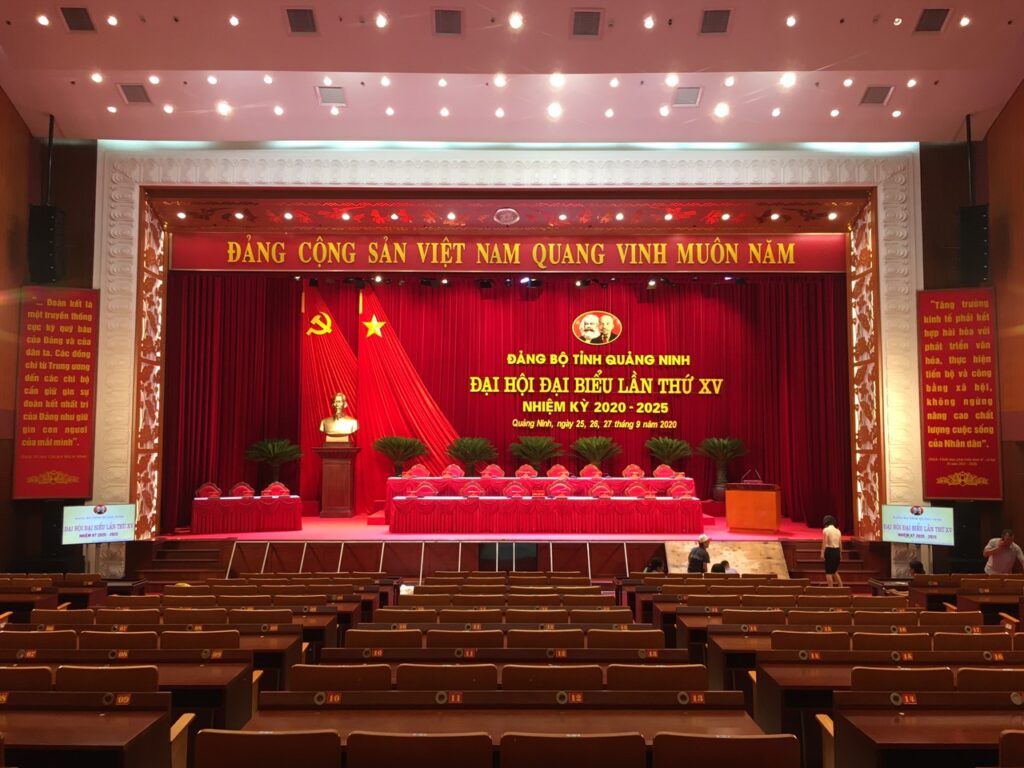 Quảng cáo Phương Đông – Làm biển quảng cáo tại Quảng Ninh
